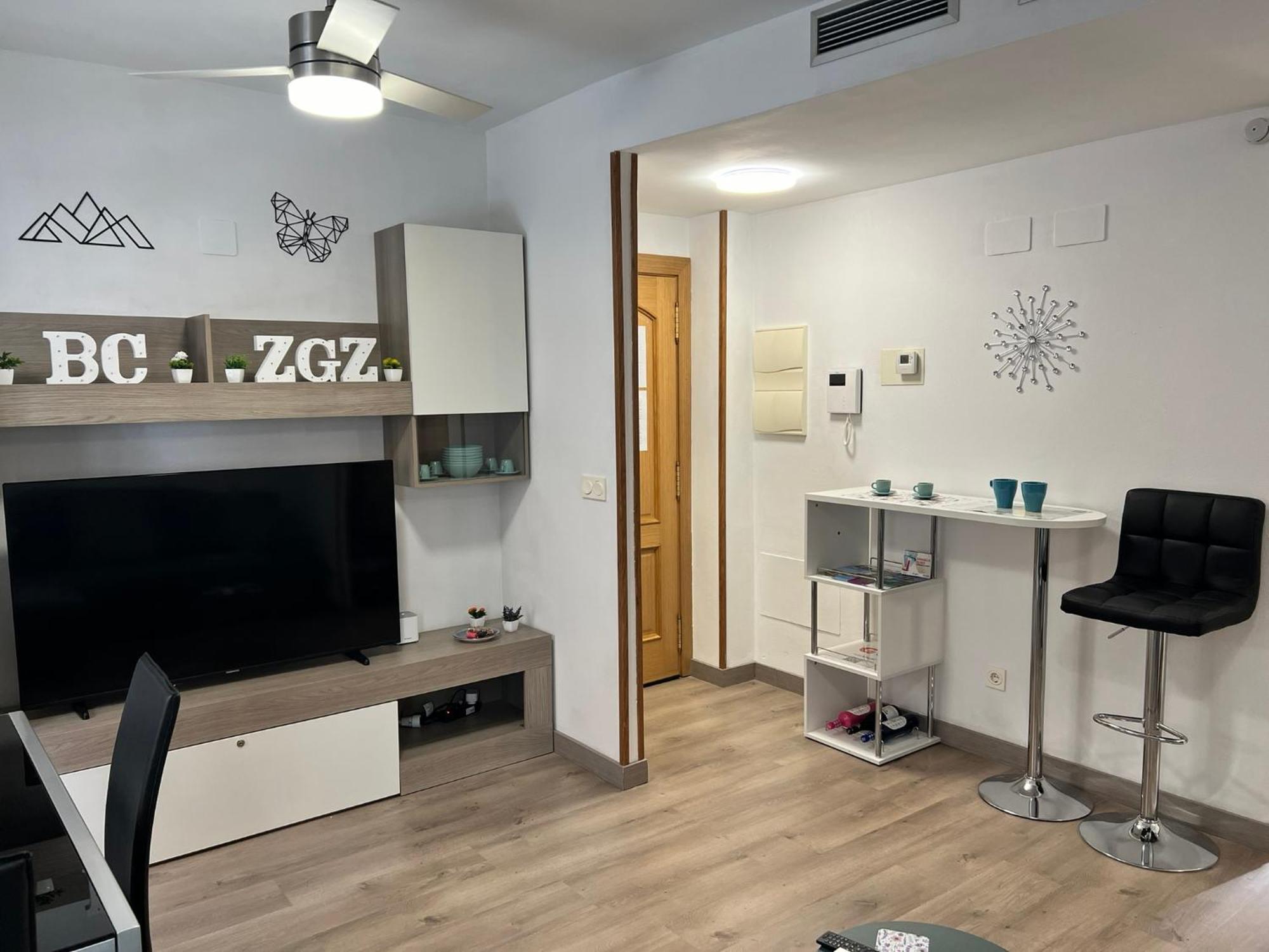 El Bc Zaragoza - Aljaferia Apartment Exterior foto